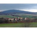 Piotrówek (w tle Ślęża), fot. P. Śnigucki