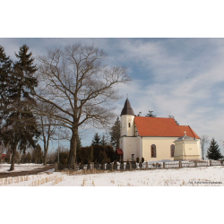 KOŚCIÓŁ W DĄBRÓWCE 