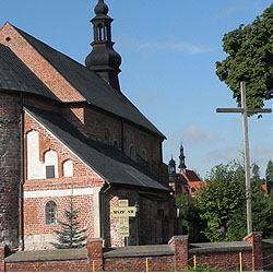 Kościół parafialny pw. św. Marcina z Tours (XII wiek)