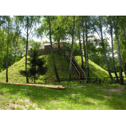 Skansen Archeologiczny w Mrówkach