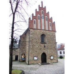 Kościół parafialny pod wezwaniem Narodzenia Najświętszej Maryi Panny z 1346 r.