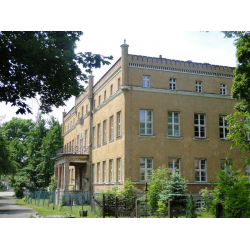 Pałac w Dąbroszynie