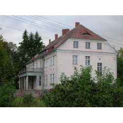 Zespół dworsko - parkowy w Dąbrowie Człuchowskiej