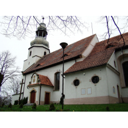 Zespół sakralny w Pomocnem