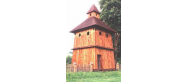 Zabytkowa dzwonnica w Nowosielcach Kozickich